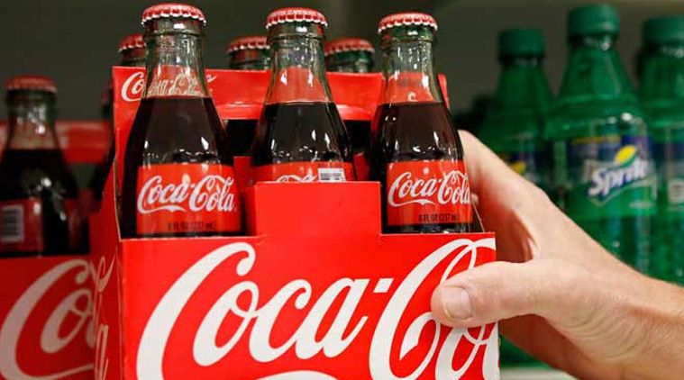 125 साल के इतिहास में कोका कोला पहली बार लेकर आ रही है अल्कोहॉलिक ड्रिंक