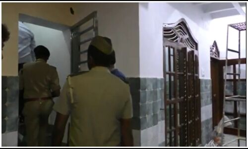 Breaking: BJP MLA के घर बदमाशों का आतंक, तोड़फोड़ कर बाइक लूटी, महिलाओं से की बदसुलूकी