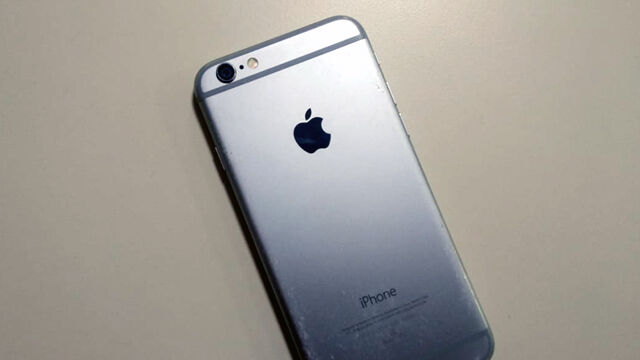 Apple की गिरती सेल पर ब्रेक लगाने के लिए लॉन्च होगा छोटे डिस्प्ले वाला iPhone