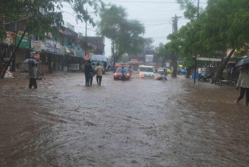 मध्यप्रदेश के कई शहरों में झमाझम बारिश, रायसेन-सांची मार्ग हुआ बंद