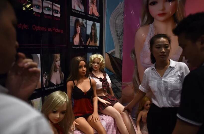 चीनी कंपनी ने सेक्स डॉल्स के साथ शुरू किया ऐसा काम, दुनिया रह गई हैरान