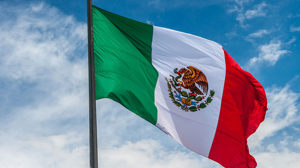 मैक्सिको की कार्रवाई के बाद आव्रजकों की संख्या में आई एक तिहाई से भी ज्यादा की कमी