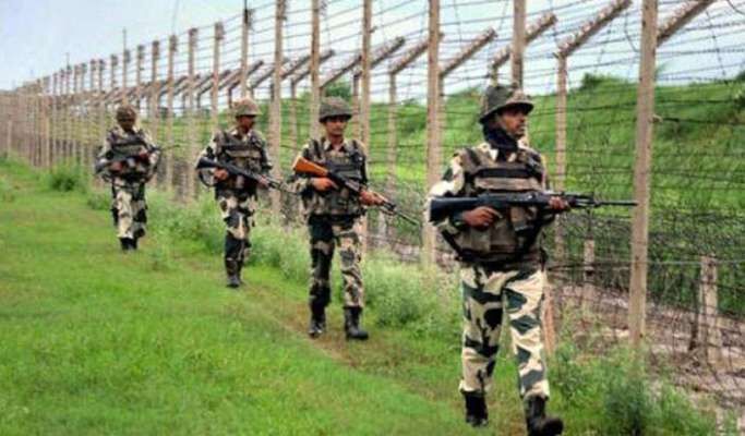 BSF भर्ती : 10वीं पास के लिए नौकरी का सुनहरा मौका, 69000 रु मिलेगी सैलरी