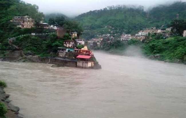 उत्तराखंड मौसम अपडेट: गंगोत्री हाईवे कई घंटों से बंद, बागेश्वर में सरयू नदी उफान पर