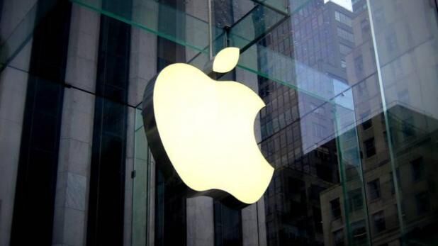 iPhone स्लो होने पर Apple पर 64 लाख करोड़ का मुकदमा!