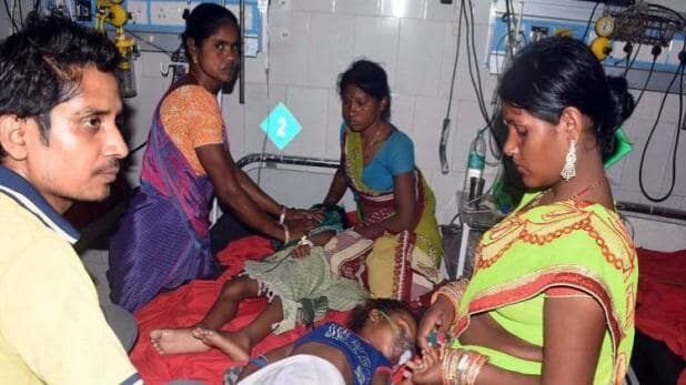 चमकी बुखार से 108 बच्चों की मौत के बाद मुजफ्फरपुर पहुंचे CM, लगे नीतीश गो बैक के नारे