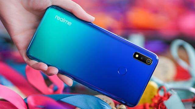 Redmi Note 7 को चुनौती देगा Realme 3, क्या बनेगा बजट स्मार्टफोन्स का बादशाह?