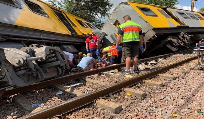 दक्षिण अफ्रीका में दो ट्रेनों के बीच टक्कर, 3 की मौत, 641 घायल