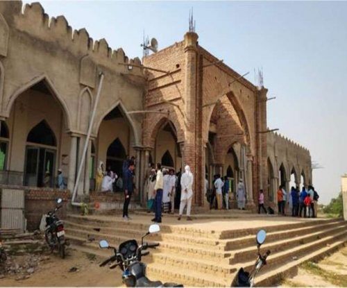 मस्जिद के सामने से गुजरी बारात, पथराव में एक की मौत: मध्य प्रदेश