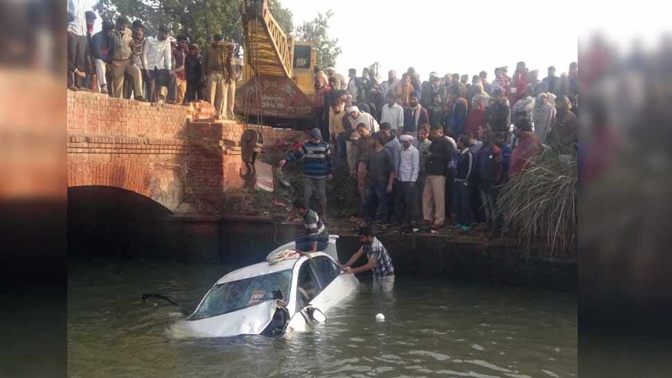 बुलंदशहर: मकैना नहर में गिरी कार, 5 लोगों की मौत, 3 गंभीर घायल