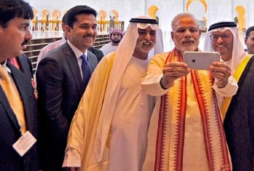 प्रधानमंत्री मोदी के दौरे से पहले ही भारत के रंग में रंगा UAE, मोदीमय हुये यहाँ के सभी अखबार