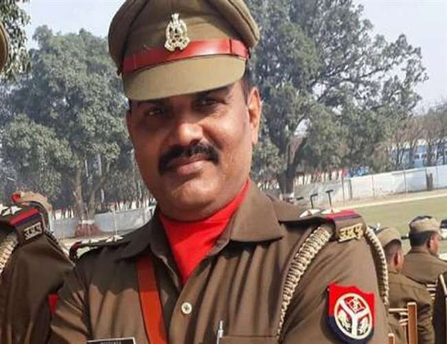 फतेहपुर में दारोगा ने सर्विस रिवाल्वर से हेड कांस्टेबल की हत्या की, गिरफ्तार