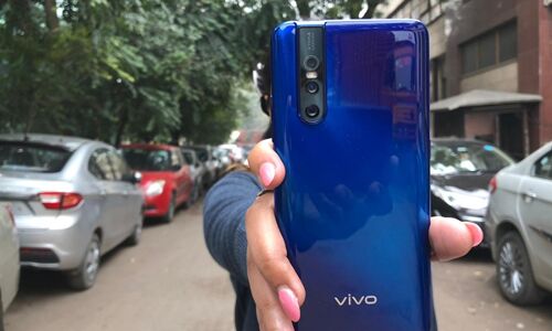 OnePlus 7 Pro से लेकर Moto G7 तक, ये हैं इस साल लॉन्च हुए OnePlus 7 Pro से लेकर Moto G7 तक, ये हैं इस साल लॉन्च हुए