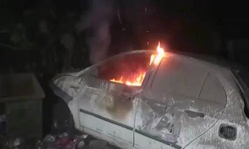 तिरंगा यात्रा में मौत, साजिश की आशंका, कासगंज हिंसा की 14 PHOTOS तिरंगा यात्रा में मौत, साजिश की आशंका, कासगंज हिंसा की 14 PHOTOS