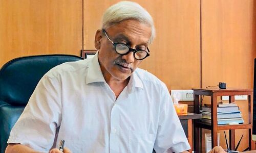 केंद्रीय मंत्री श्रीपद नाइक ने कहा,दशहरे के बाद कई विभाग छोड़ सकते हैं मनोहर पर्रिकर केंद्रीय मंत्री श्रीपद नाइक ने कहा,दशहरे के बाद कई विभाग छोड़ सकते हैं मनोहर पर्रिकर