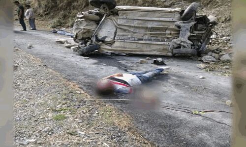 उत्तराखंड: हैड़ाखान में कार पहाड़ी से नीचे गिरी, लोक गायक सहित तीन की मौत और दो घायल उत्तराखंड: हैड़ाखान में कार पहाड़ी से नीचे गिरी, लोक गायक सहित तीन की मौत और दो घायल