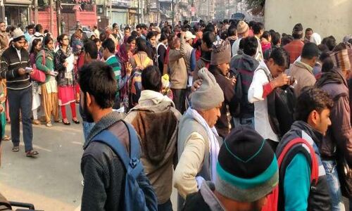 BSSC परीक्षा में दूसरे दिन भी प्रश्नपत्र लेकर भागा अभ्यर्थी BSSC परीक्षा में दूसरे दिन भी प्रश्नपत्र लेकर भागा अभ्यर्थी