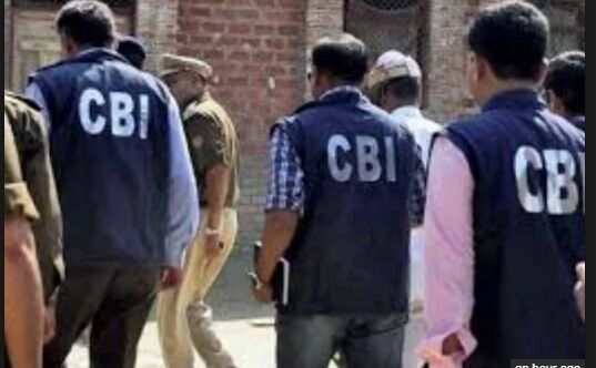 मुजफ्फरपुर: सीबीआई की नजर अपने ही पूर्व अफसर पर ,ब्रजेश ठाकुर के पड़ोसियों से भी होगी पूछताछ मुजफ्फरपुर: सीबीआई की नजर अपने ही पूर्व अफसर पर ,ब्रजेश ठाकुर के पड़ोसियों से भी होगी पूछताछ