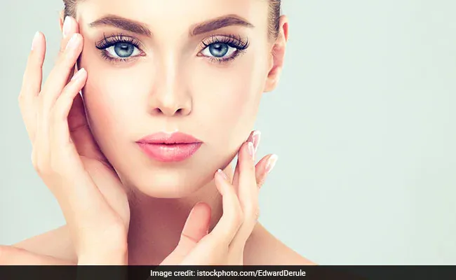 बनी रहेगी हाइड्रेटेड, गर्मी में स्किन केयर, जानिए ये हैं टिप्स बनी रहेगी हाइड्रेटेड, गर्मी में स्किन केयर, जानिए ये हैं टिप्स
