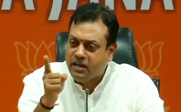 मध्यप्रदेश: चुनाव आयोग ने दिए भाजपा की प्रेस कांफ्रेंस के आयोजकों के खिलाफ शिकायत दर्ज करने के आदेश मध्यप्रदेश: चुनाव आयोग ने दिए भाजपा की प्रेस कांफ्रेंस के आयोजकों के खिलाफ शिकायत दर्ज करने के आदेश