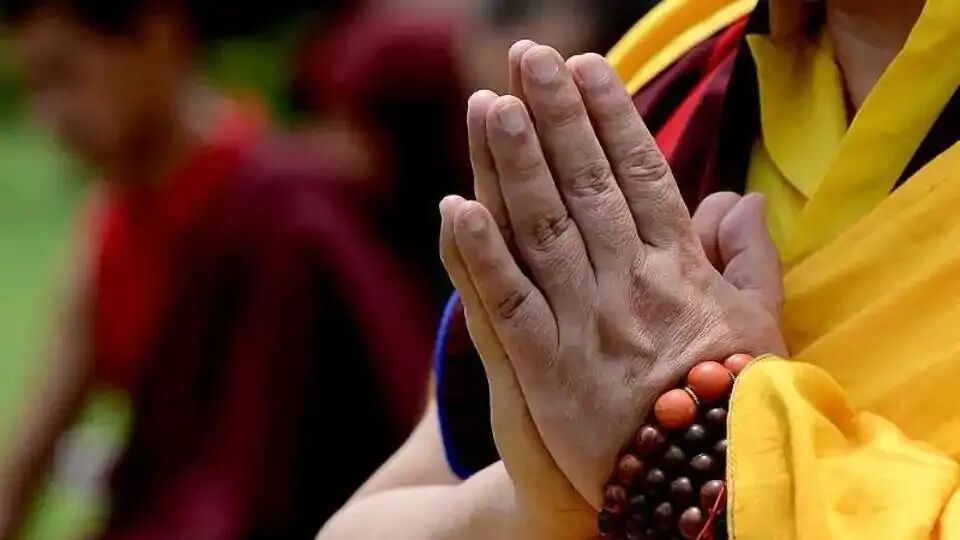 बिहार: बोधगया में 15 बच्चों के साथ दुराचार के आरोप में बौद्ध भिक्षु गिरफ्तार बिहार: बोधगया में 15 बच्चों के साथ दुराचार के आरोप में बौद्ध भिक्षु गिरफ्तार