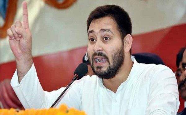 तेजस्वी यादव ने साधा निशाना, कहा- यू-टर्न मारने में विशेषज्ञ हैं नीतीश कुमार तेजस्वी यादव ने साधा निशाना, कहा- यू-टर्न मारने में विशेषज्ञ हैं नीतीश कुमार