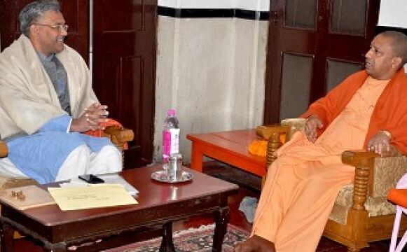 उत्तराखंड: ऋषिकेश पहुंचे यूपी के सीएम योगी आदित्यनाथ, गुरु गोरखनाथ की मूर्ति का किया अनावरण उत्तराखंड: ऋषिकेश पहुंचे यूपी के सीएम योगी आदित्यनाथ, गुरु गोरखनाथ की मूर्ति का किया अनावरण