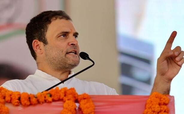 सर्जिकल स्ट्राइक को लेकर राहुल गांधी ने पीएम मोदी और अंबानी पर साधा निशाना... सर्जिकल स्ट्राइक को लेकर राहुल गांधी ने पीएम मोदी और अंबानी पर साधा निशाना...
