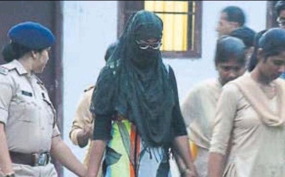 बालिका गृह कांड : ब्रजेश ठाकुर को किया जा रहा पटियाला जेल शिफ्ट, कहा- CBI कर रही टॉर्चर बालिका गृह कांड : ब्रजेश ठाकुर को किया जा रहा पटियाला जेल शिफ्ट, कहा- CBI कर रही टॉर्चर