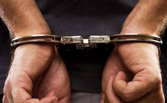 पटना से जुड़े मुंगेर में AK-47 बरामदगी के तार, पुलिस का जवान गिरफ्तार पटना से जुड़े मुंगेर में AK-47 बरामदगी के तार, पुलिस का जवान गिरफ्तार