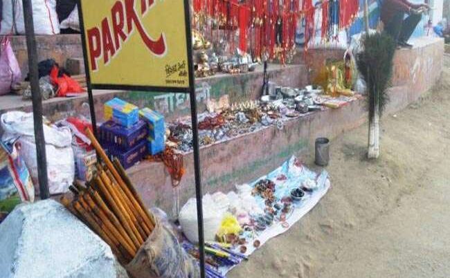 बिहार के इस मेले में बिकती भूत भगाने वाली छड़ी