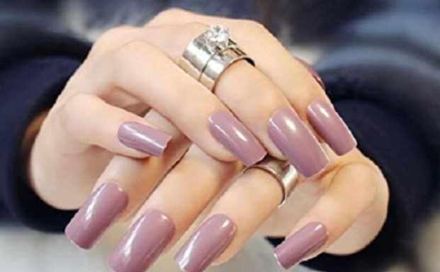 नाखूनों को और भी खूबसूरत बनाने के तरीके, देखिये ये नेल आर्ट्स