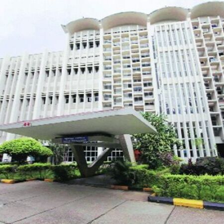 एडमिनिस्ट्रेटिव सहायक कर सकते हैं अप्लाई, IIT में बम्पर वैकेंसी