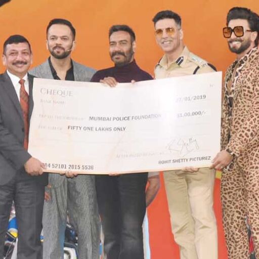 सिंबा की सफलता से खुश रोहित शेट्टी ने मुंबई पुलिस को डोनेट की इतनी बड़ी रकम