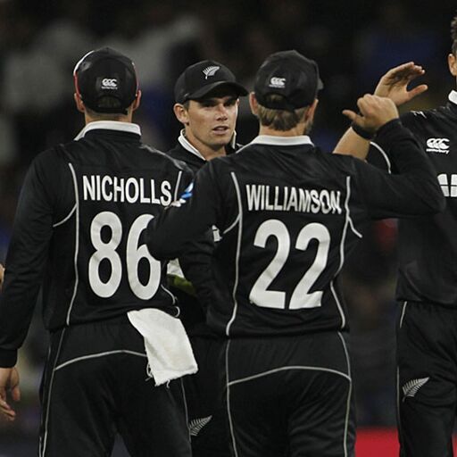 टीम इंडिया की शर्मनाक हार, न्यूजीलैंड ने 15 ओवर से पहले ही जीता मैच