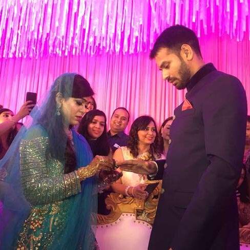 तेजप्रताप का तलाक: आखिर क्यों चुप्पी साधे हुए हैं एेश्वर्या और लालू परिवार