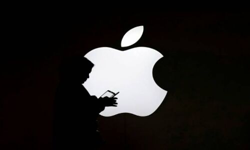 14 साल के बच्चे के आगे झुकी दिग्गज कंपनी APPLE, जानिए क्या है माजरा ?