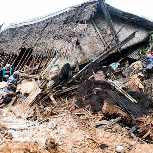 राजमार्ग पर भूस्खलन से 11 लोगों की मौत, 18 घायल