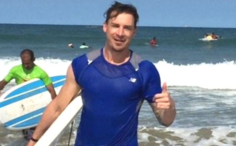 स्टेन ने कुत्ते को बचाने सोशल मीडिया पर लगाई गुहार, जानें क्या है पूरा मामला