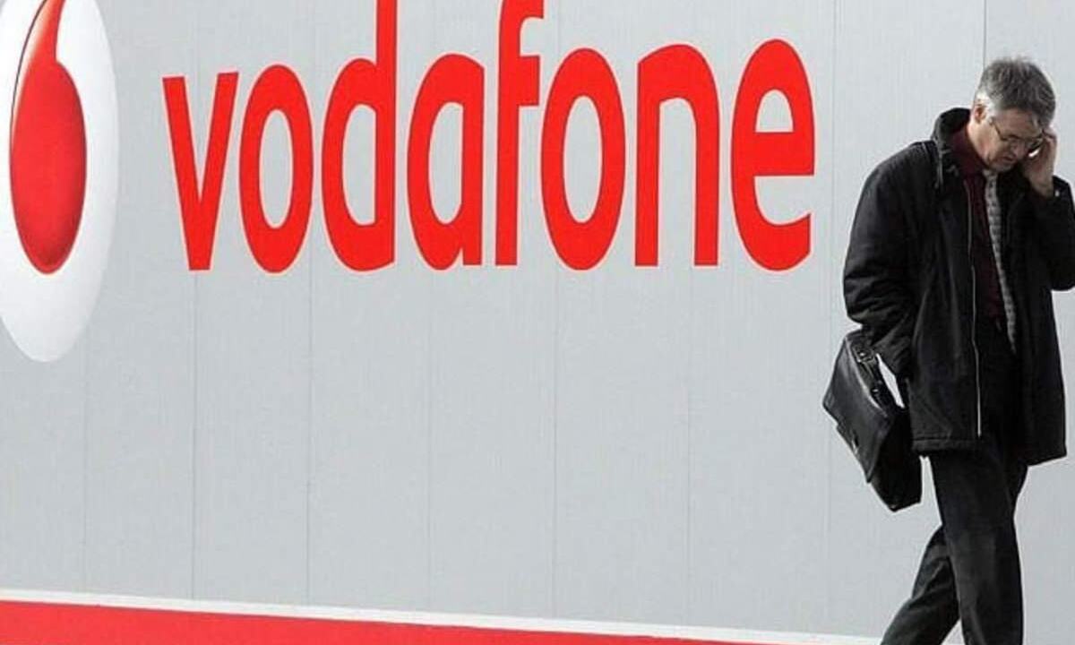 Vodafone ने 351 रुपये का फर्स्ट रिचार्ज प्लान लॉन्च किया