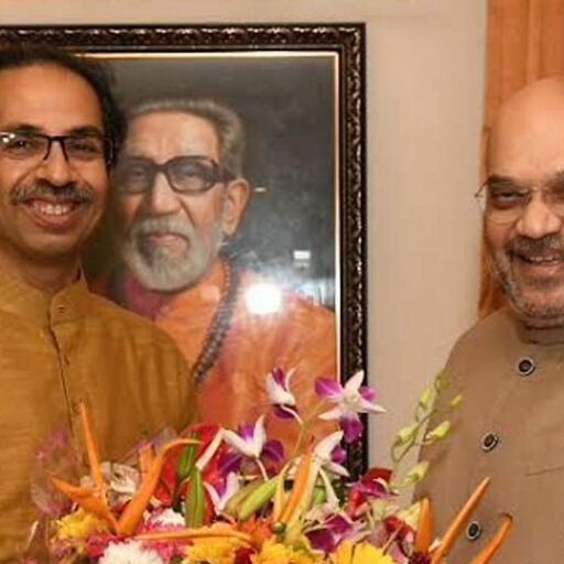अमित शाह ने उद्धव ठाकरे को किया फोन, शिवसेना गठबंधन के लिए 1995 के फॉर्मूले पर अड़ी