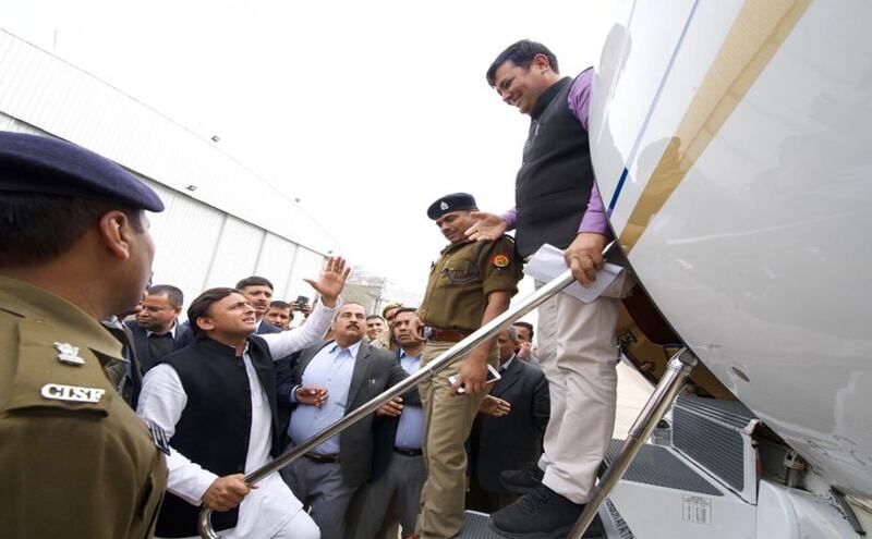 जैसे आज अखिलेश को रोका गया, कभी सपा सरकार ने योगी को भी इलाहाबाद में घुसने नहीं दिया था