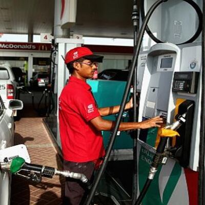 ई-व्हीकल के ईंधन का झंझट होगा खत्म, पेट्रोल पंप की तरह हर जगह खुलेंगे चार्जिंग स्टेशन