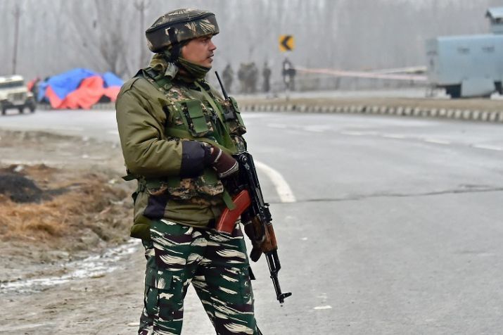 पुलवामा हमले के बाद कश्‍मीरी लोगों की मदद के लिए आगे आई CRPF