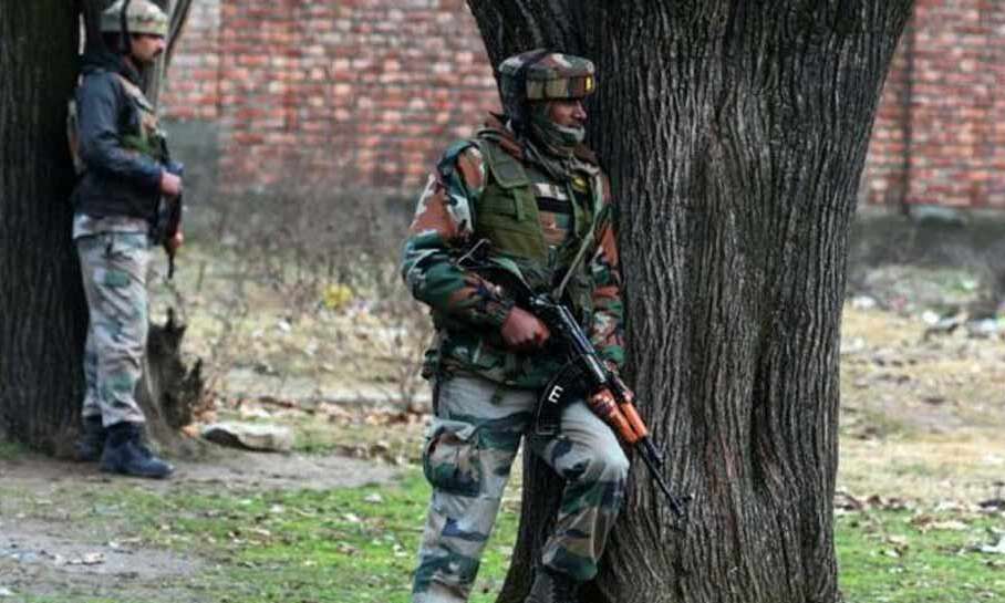 सुरक्षाबलों ने पुलवामा हमले के मास्टरमाइंड अब्दुल गाजी को घेरा, सेना के मेजर समेत 4 जवान शहीद