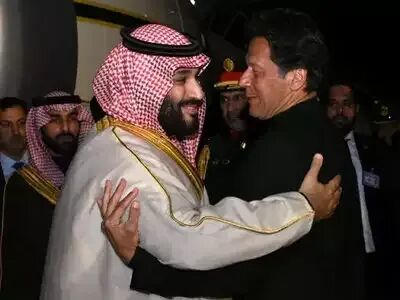 पाक पहुंचे सऊदी के क्राउन प्रिंस मोहम्मद बिन सलमान, दी गई 21 तोपों की सलामी