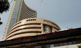 शेयर बाजार में तेजी का सिलसिला जारी, सेंसेक्स 135 अंक सुधरा