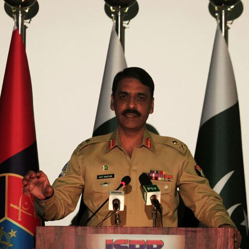 पाकिस्तानी सेना ने भारत से क्यों कहा, हम आपको चौंका देंगे ?