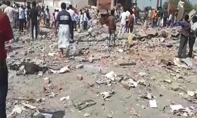यूपी के भदोही में विस्फोट में मरने वालों की संख्‍या 13 हुई, CM योगी ने जताया शोक