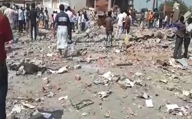 यूपी के भदोही में विस्फोट में मरने वालों की संख्‍या 13 हुई, CM योगी ने जताया शोक